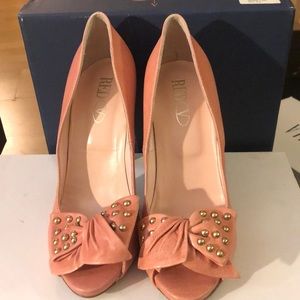 NWB Red Valentino Pink Leather Studded Pumps sz 37